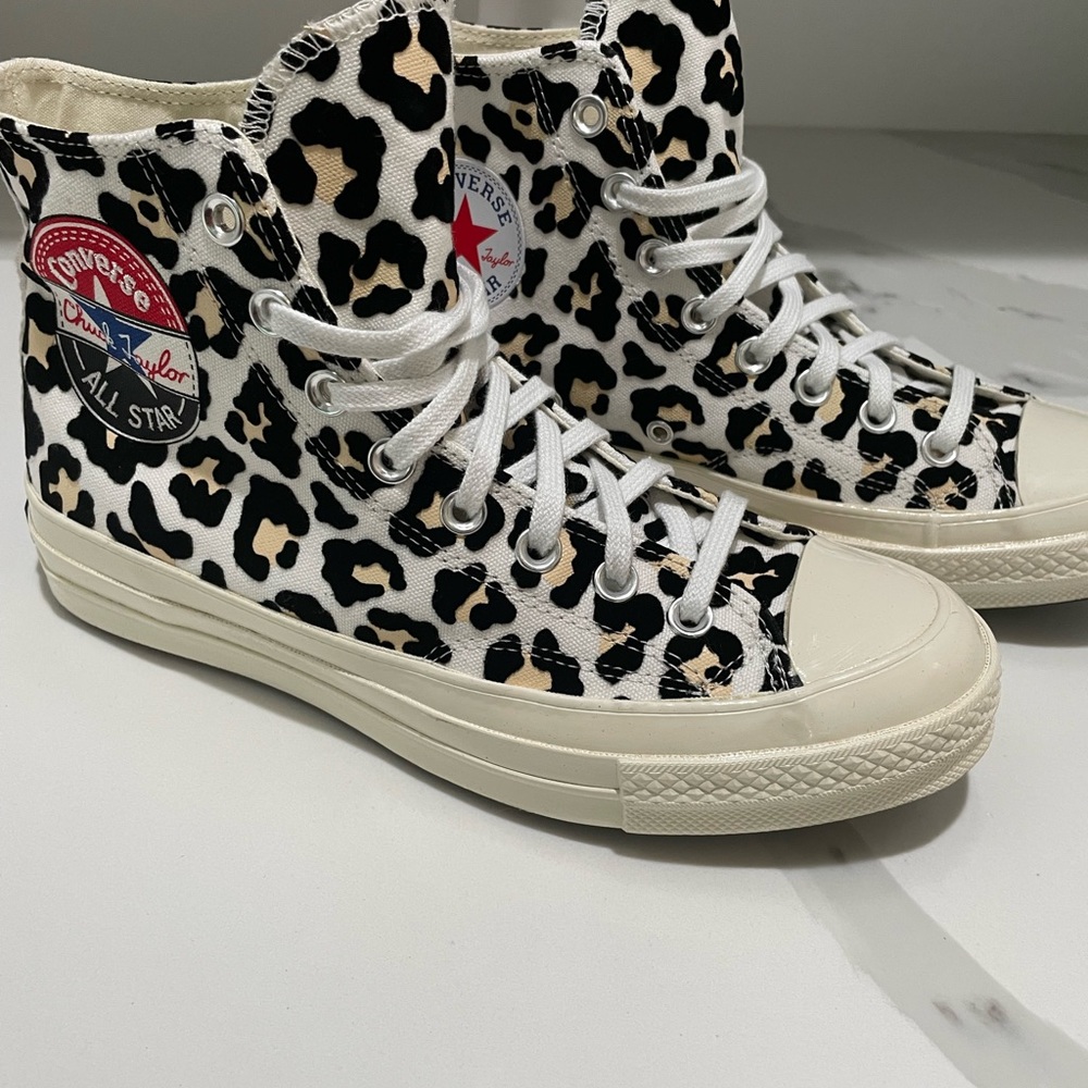 Converse Chuck 70 Hi Logo Play - 9W/7M - Picture 3 of 8